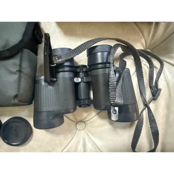 Lechmere VTG Bushnell Spectator Series 7x35mm Wide Angle Binoculars Case & Box - Picture 4 of 10